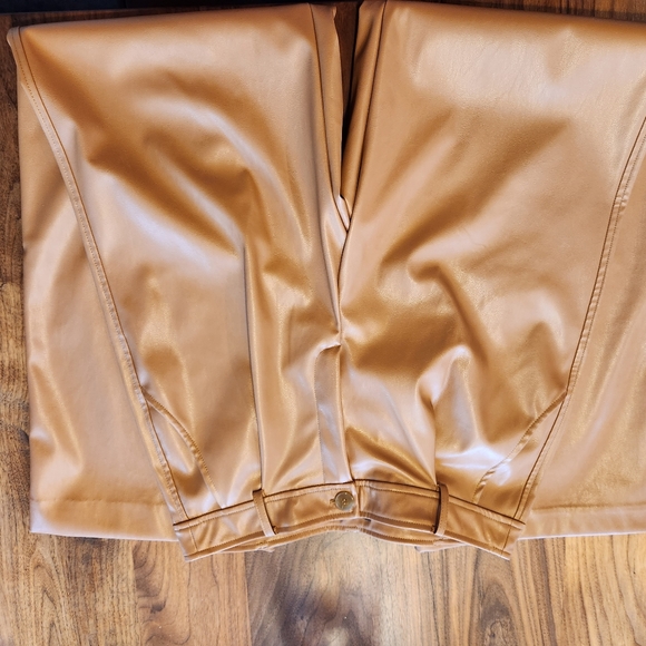 Pants - Picture 5 of 8